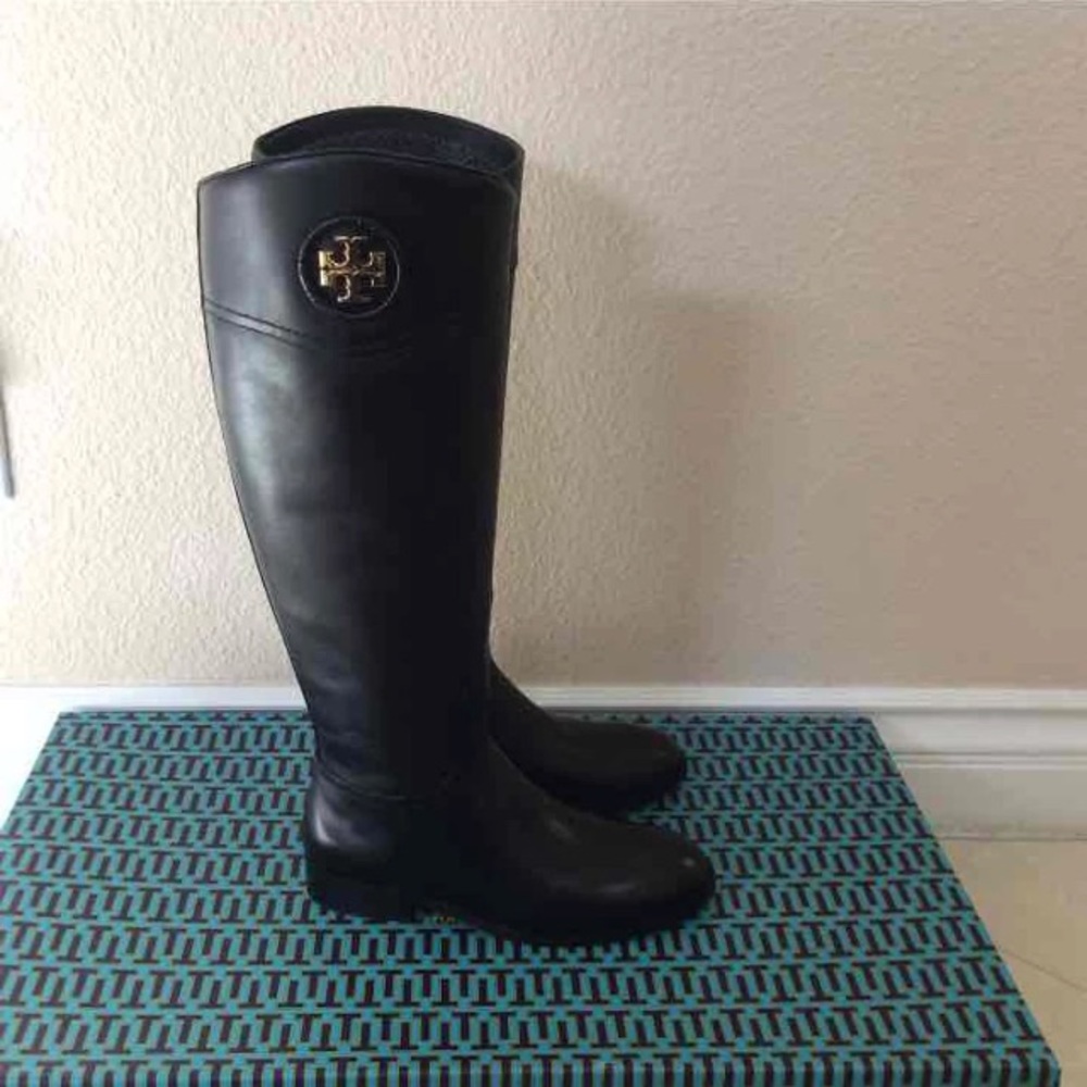 *SOLD* Tory Burch riding boots